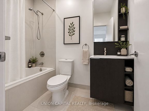 4th image of 170 Sumach St #417