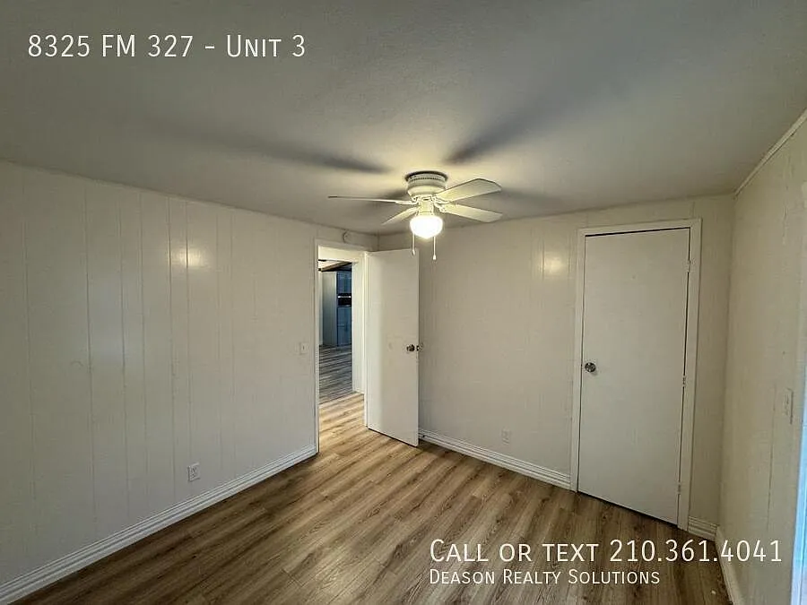 8325 FM 327, 8325 FM 327, Unit 3 — Photo 4