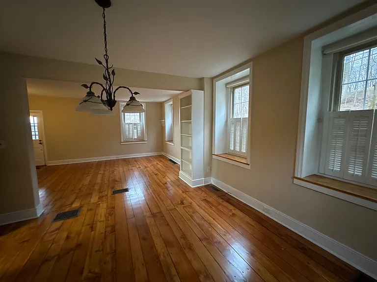 3686 Lower Saucon Rd — Photo 6