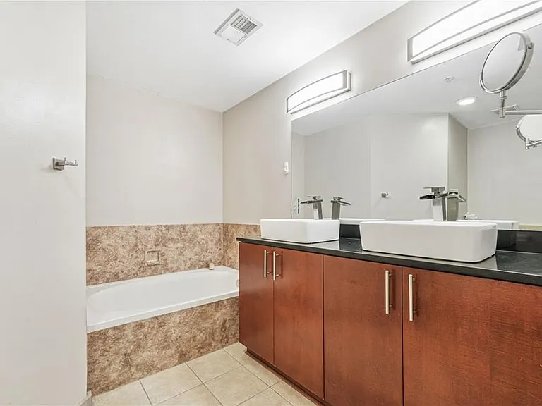 390 17th St NW #5037 — Photo 26