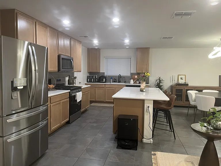 2325 W Pecan Rd — Photo 10