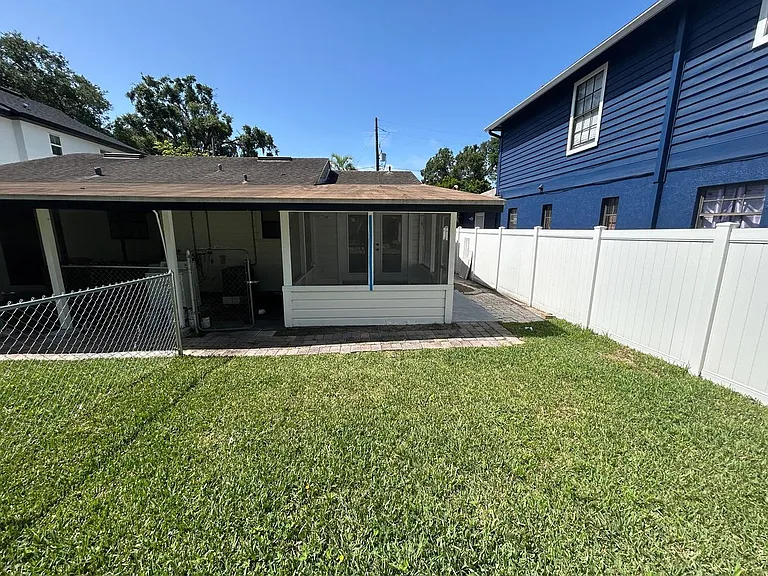 1303 E Harding St #W — Photo 12