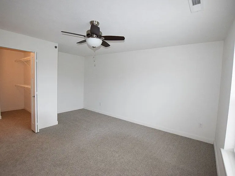 Copper Creek Apartment Homes — Photo 34