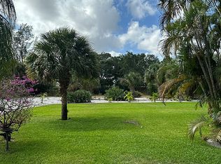 425 Plant Ter, West Palm Beach, FL 33406