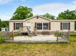 W5299 E Loon Lake Cir, Shawano, WI 54166