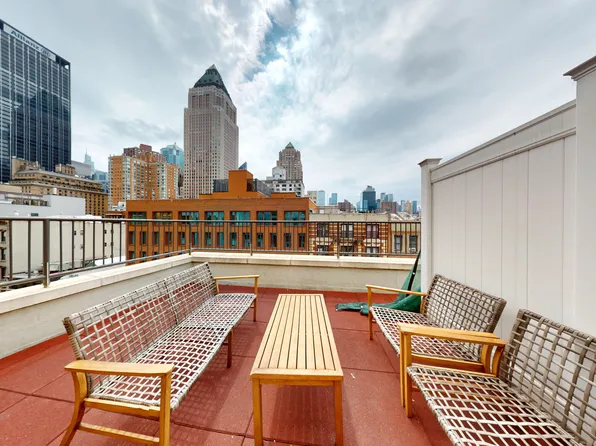 365 West 52nd Street image 1 of 8