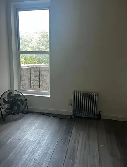 354 Chauncey St #13 — Photo 2