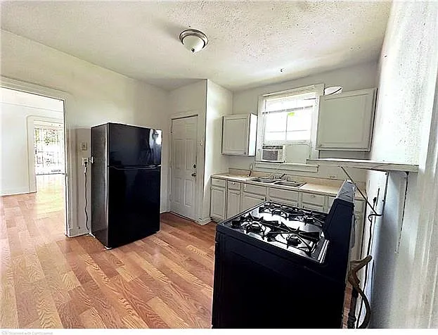 1776 N Miro St — Photo 5