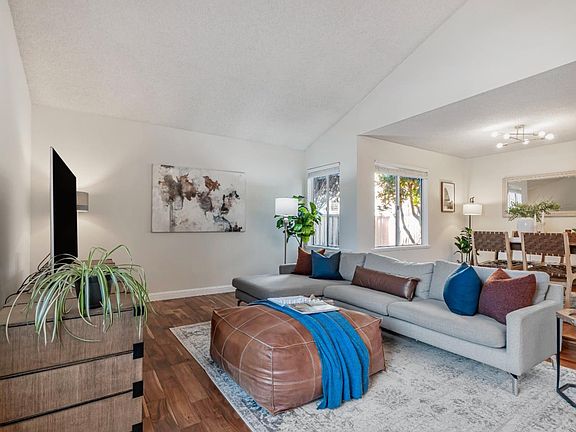 3rd image of 390 Curie Dr