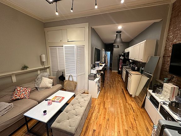 2nd image of 222 E 14th St APT 3