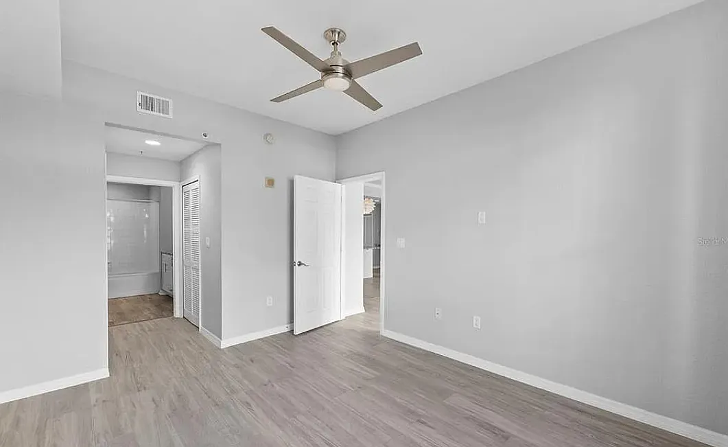 2 bed, 1184 sqft, $3,250 — Photo 1