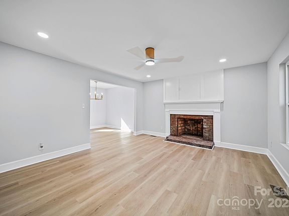 4th image of 6920 Norchester Ct