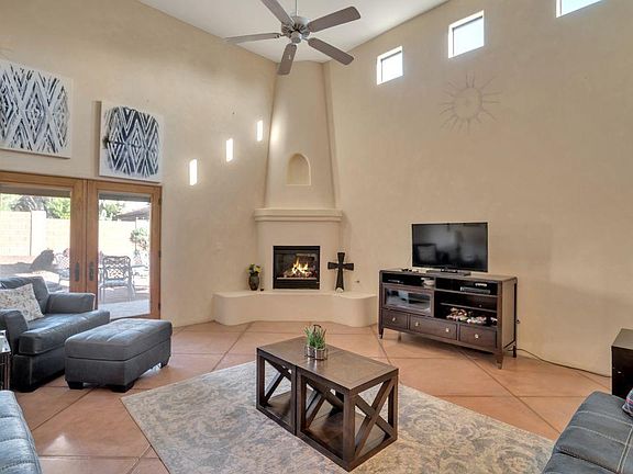 5th image of 9152 N Camino San Diego