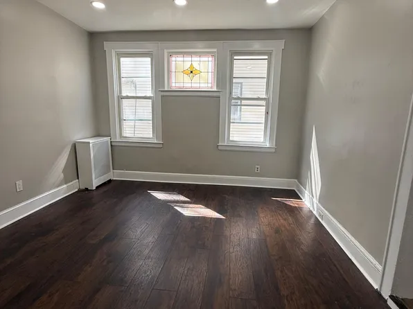 9 39th St Floor 1, Irvington, NJ 07111