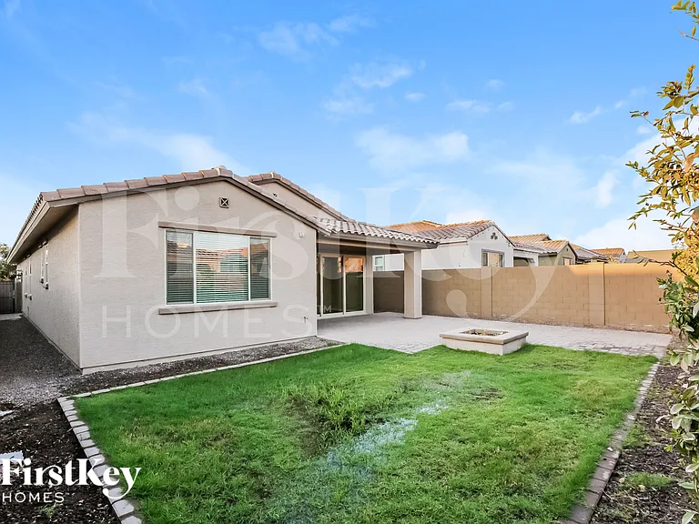 19748 W Devonshire Ave — Photo 17