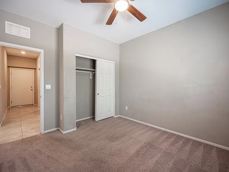 2715 Amazing Meadows Ave — Photo 31