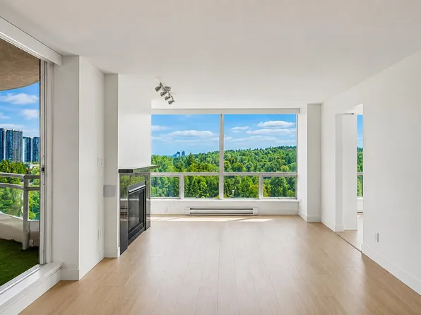 9623 Manchester Dr #1206, Burnaby, BC V3N 4Y8