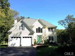 108 Cutlers Farm Rd, Monroe, CT 06468