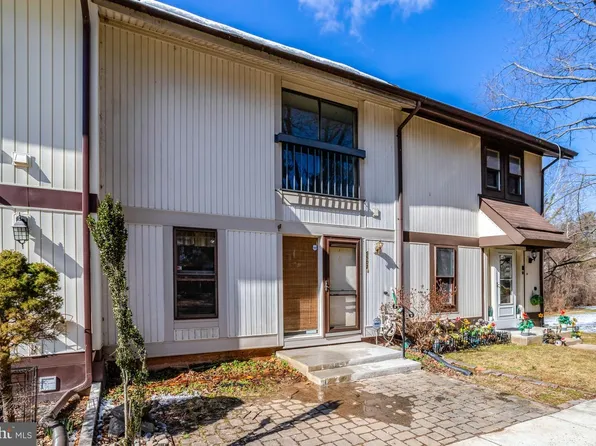 5502 Peppercorn Dr, Burke, VA 22015