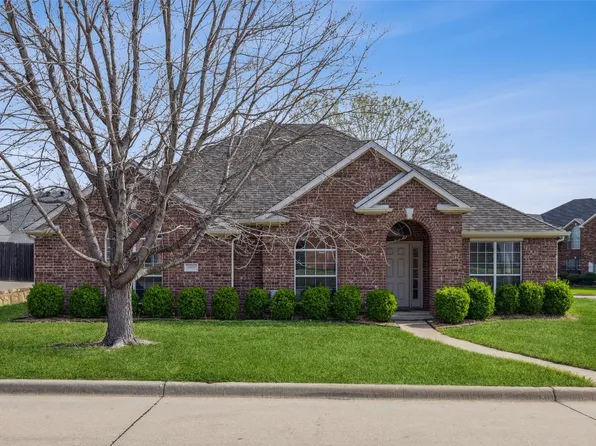 3000 Saint Amanda Dr, Mansfield, TX 76063