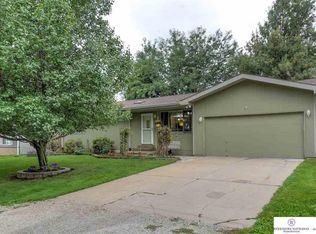 4813 Circle Dr, Blair, NE 68008