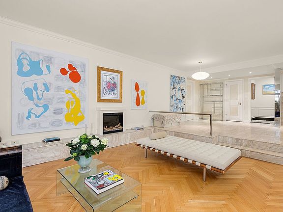 3rd image of 150 Central Park S #906