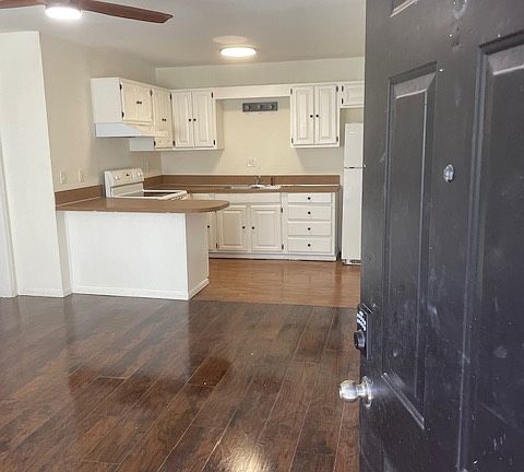 5th image of 501 E Allen Rd