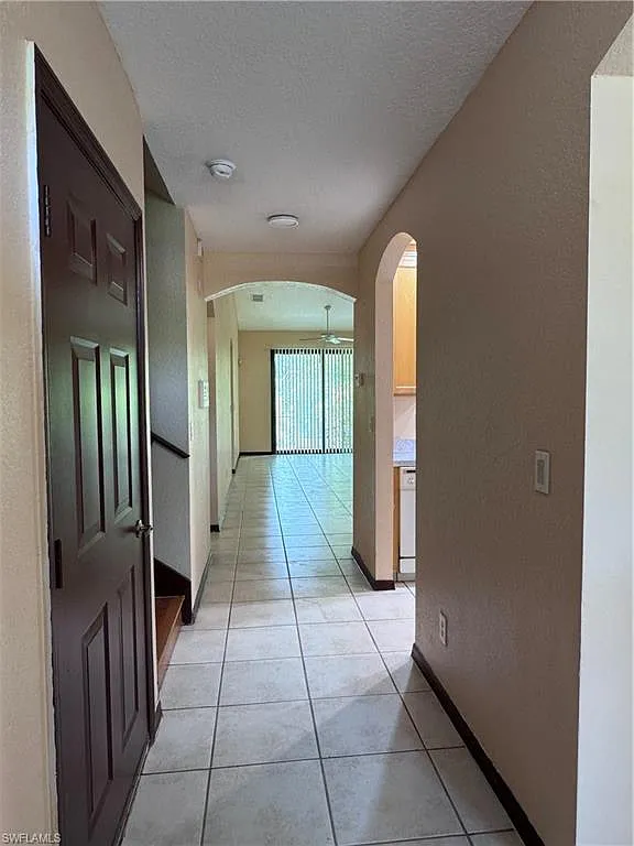 3 bed, 2.5 bath, 1406 sqft, $2,500 — Photo 4