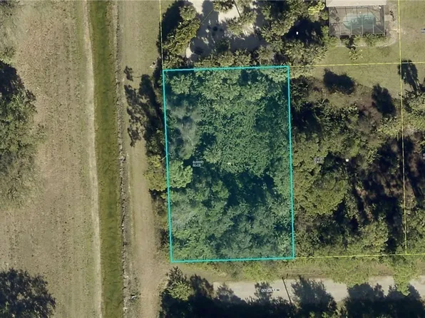 3612 50th St W, Lehigh Acres, FL 33971