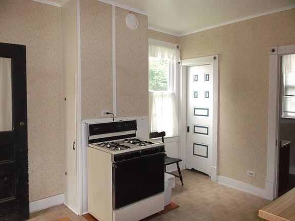 5th image of 47 W 21st St