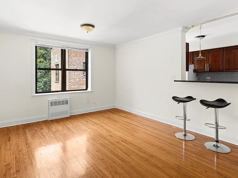 295 Bennett Ave #8G — Photo 1