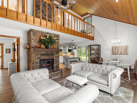 4th image of 2282 Cedar Ln