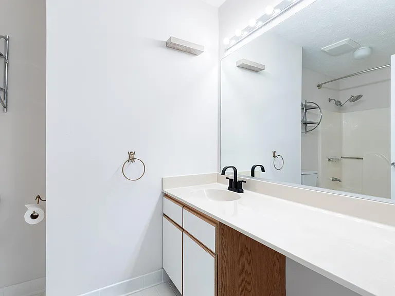 5933 Cedar Fern Ct — Photo 12