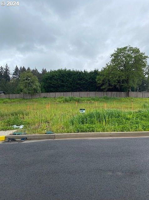 2nd image of 190 W 19th St