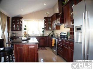 814 E Hickory Dr, Lanoka Harbor, NJ 08734