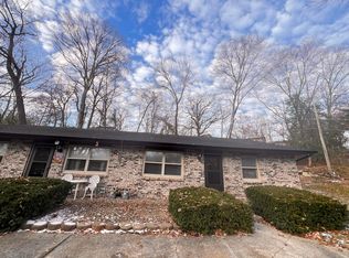 830 Clinic Rd #832, Hannibal, MO 63401