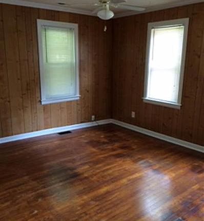 5th image of 140 Brown Ave