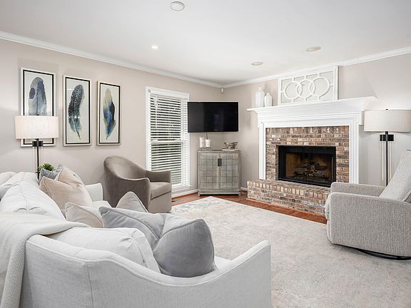 5th image of 3216 Cahaba Brook Cir