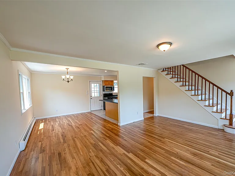 69 Allan Dr — Photo 4