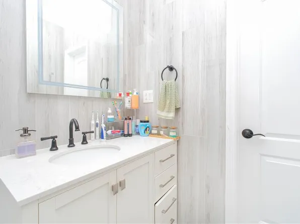 2612 Harway Avenue image 27 of 32