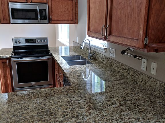 2nd image of 7286 NE Shaleen St