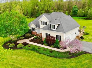 442 Dewey St, Churchville, NY 14428