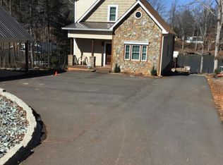 351 Penhook Pointe Cir, Penhook, VA 24137