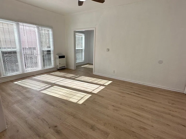 315 N Spaulding Ave #3 — Photo 5