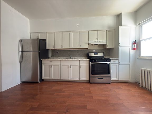 3rd image of 6110 Johnson Pl #2
