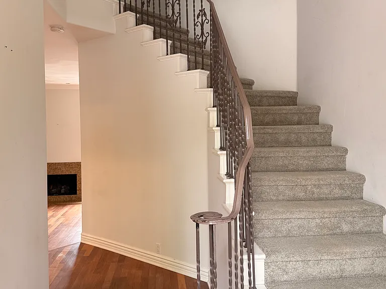 6824 Draper Ave — Photo 2