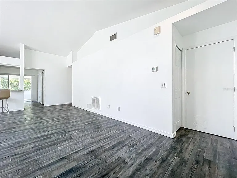 5716 Delano Ln — Photo 14