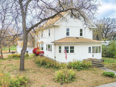 526 S Minnesota St, Redwood Falls, MN, 56283