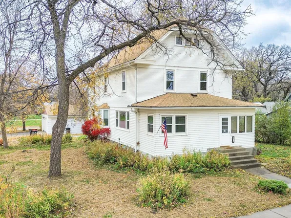 526 S Minnesota St, Redwood Falls, MN 56283