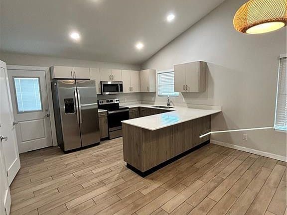 5th image of 1320 E Iris Ave #3